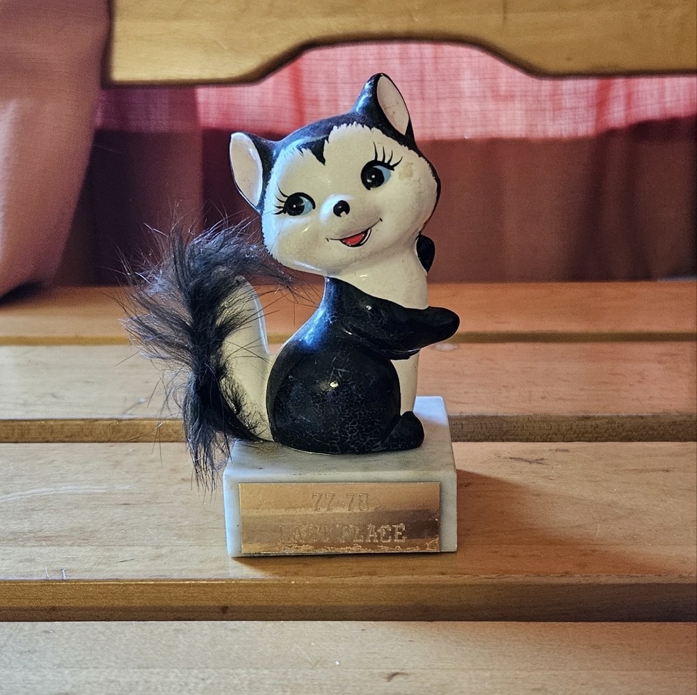 Last place award skunk award